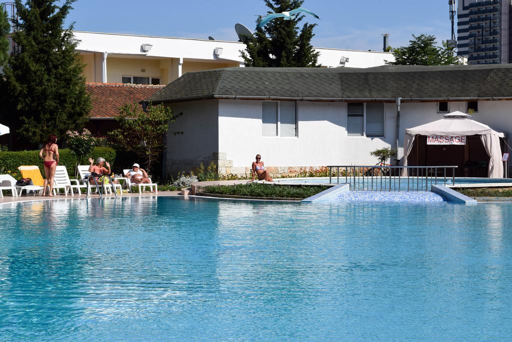 סאני ביץ' Balaton Hotel מראה חיצוני תמונה