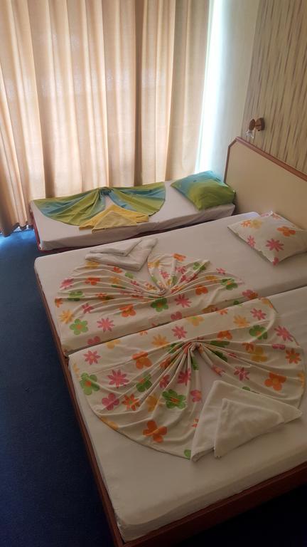 סאני ביץ' Balaton Hotel חדר תמונה